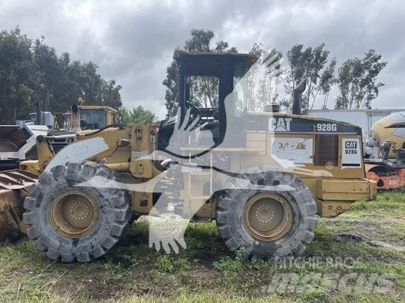 CAT 928G Kolové nakladače