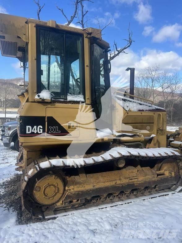CAT D4G XL Pásové dozery