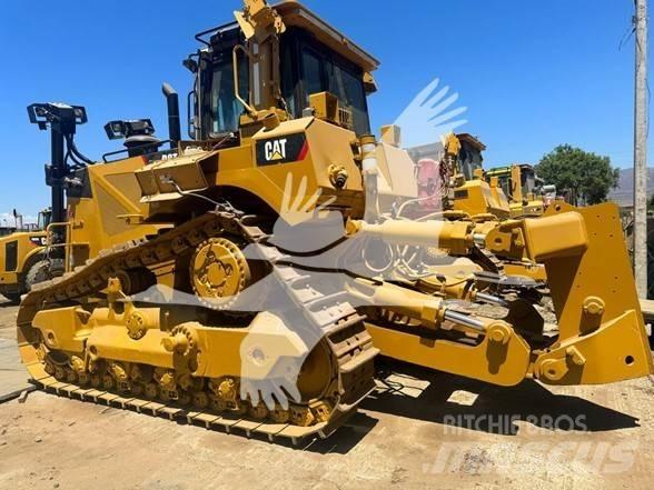 CAT D8T Pásové dozery