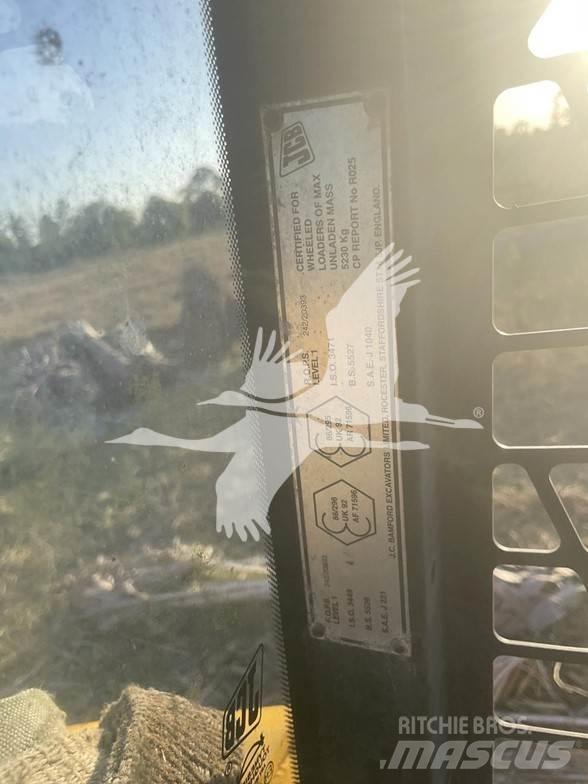 JCB ROBOT 190 Smykem řízené nakladače