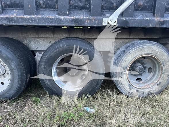 Mack RD688S Sklápěče