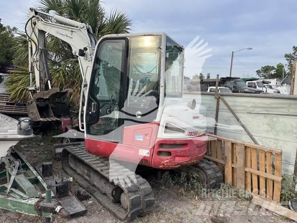 Takeuchi TB260 Pásová rýpadla