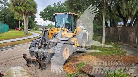 Volvo L70G Kolové nakladače