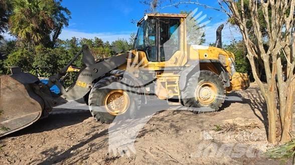 Volvo L70G Kolové nakladače