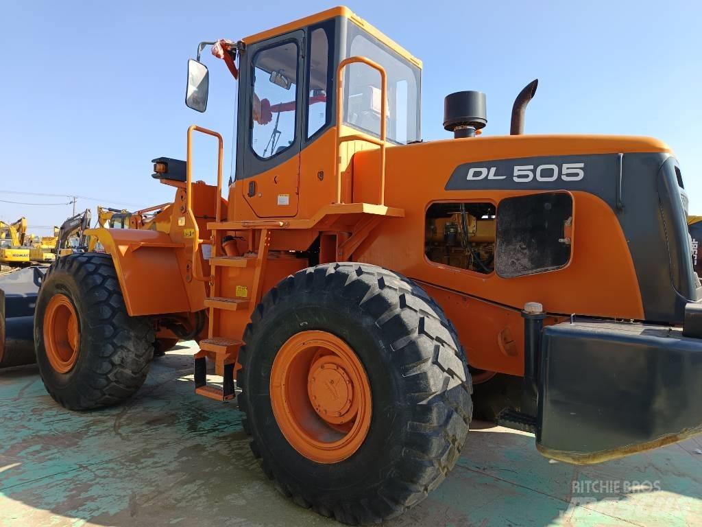 Doosan DL505 Kolové nakladače