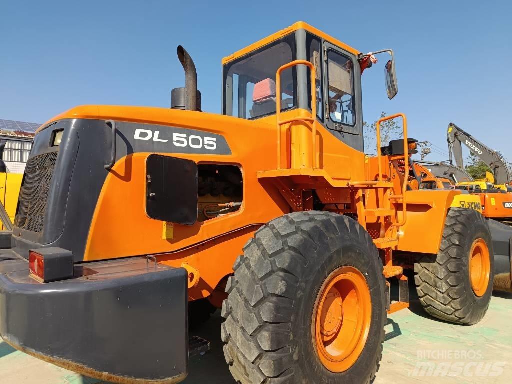 Doosan DL505 Kolové nakladače