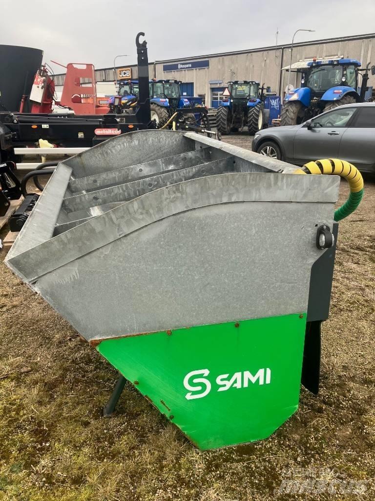 Sami SLD-18 Sypače písku a soli