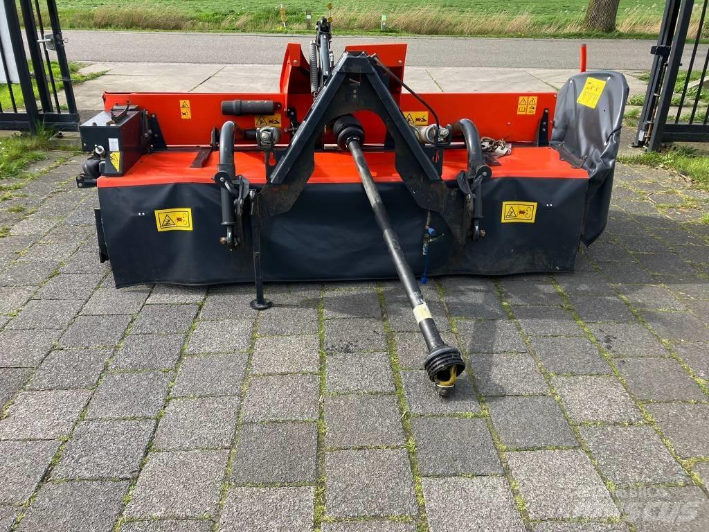 Kubota DM 4032 Žací stroje