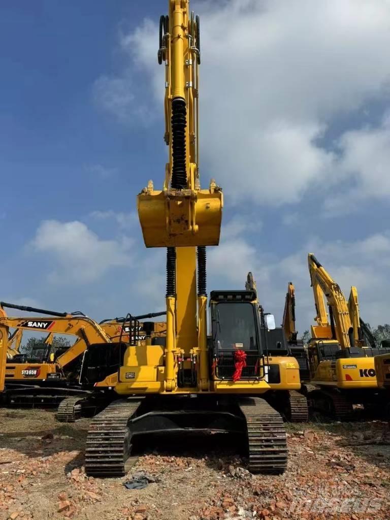 Komatsu 360-7 Pásová rýpadla