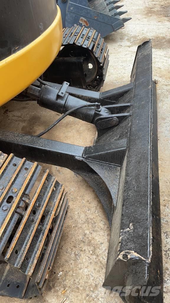 CAT 308C Midi rýpadla 7t - 12t