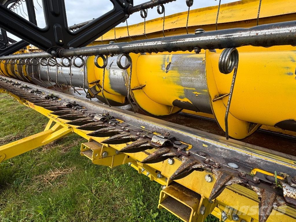 New Holland CX 8070 Sklízecí mlátičky