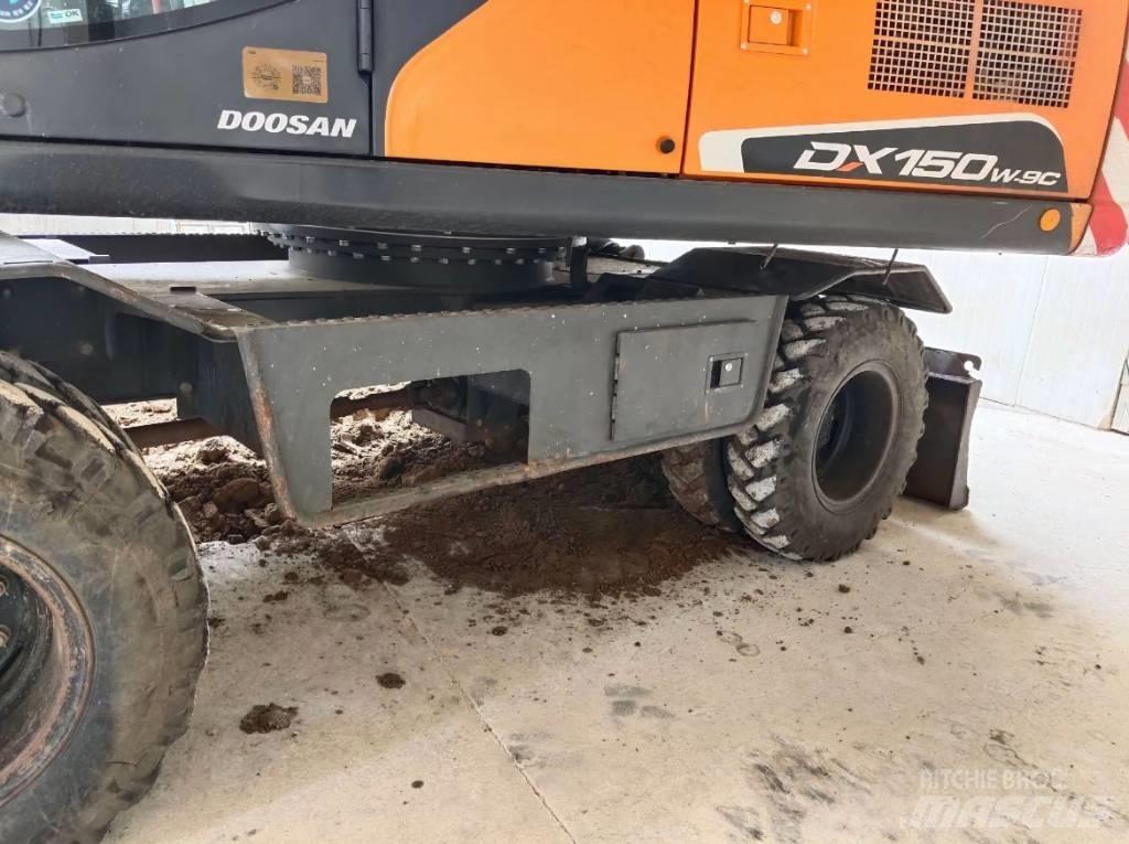 Doosan DX 150W-9C Kolová rýpadla