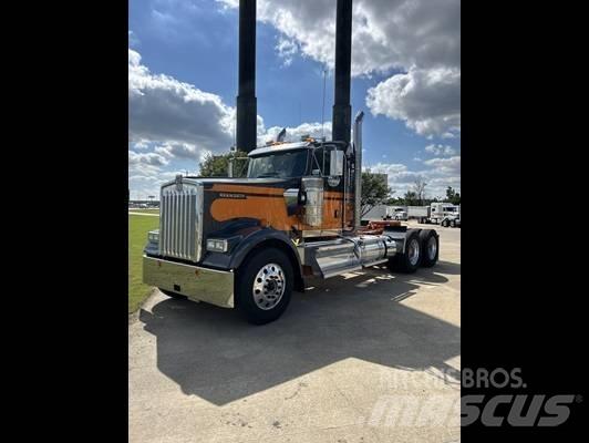 Kenworth W 900 Tahače