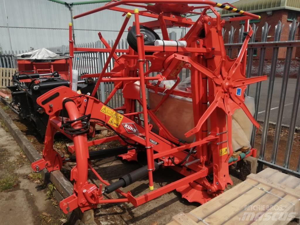 Kuhn GF7803 Obraceče a shrabovače sena