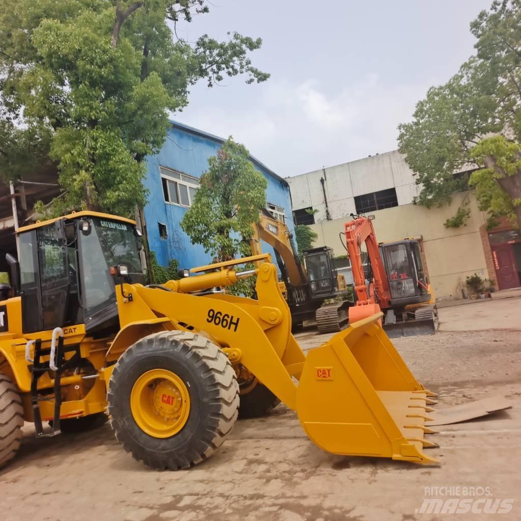 CAT 966 H Kolové nakladače