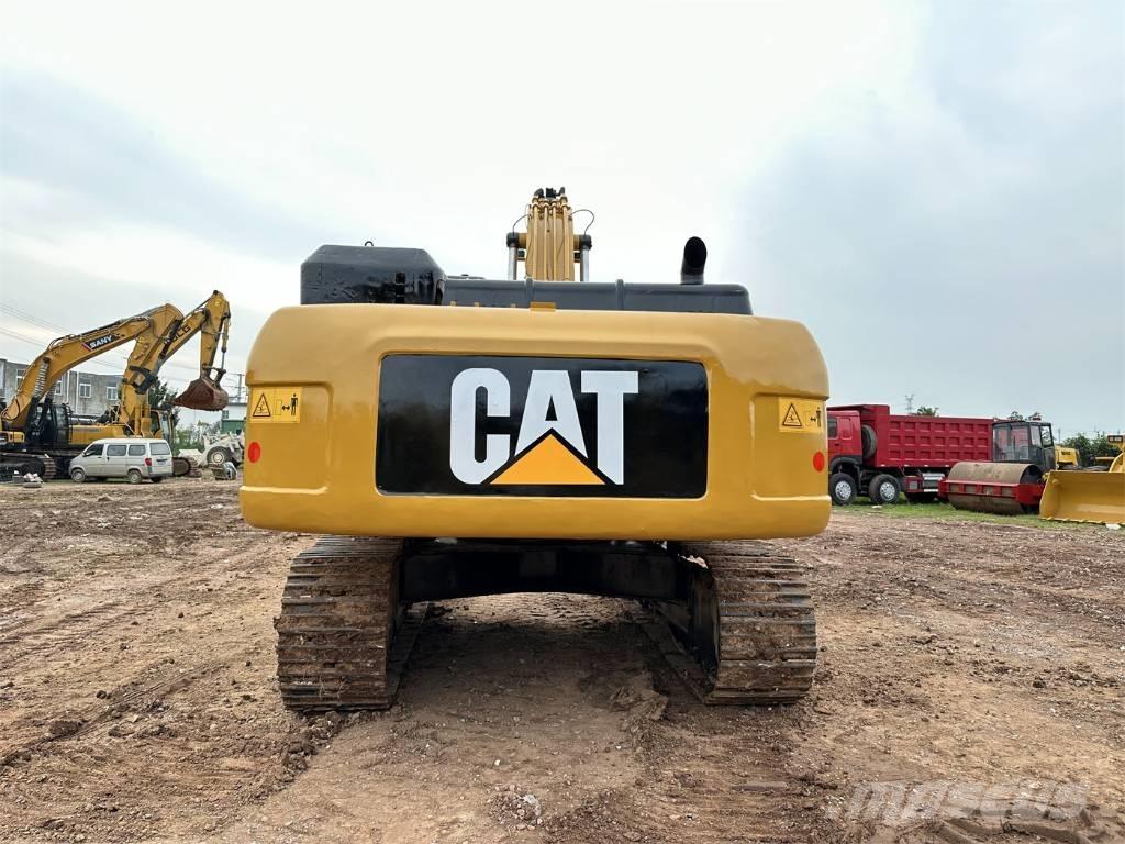 CAT 330 D L Pásová rýpadla