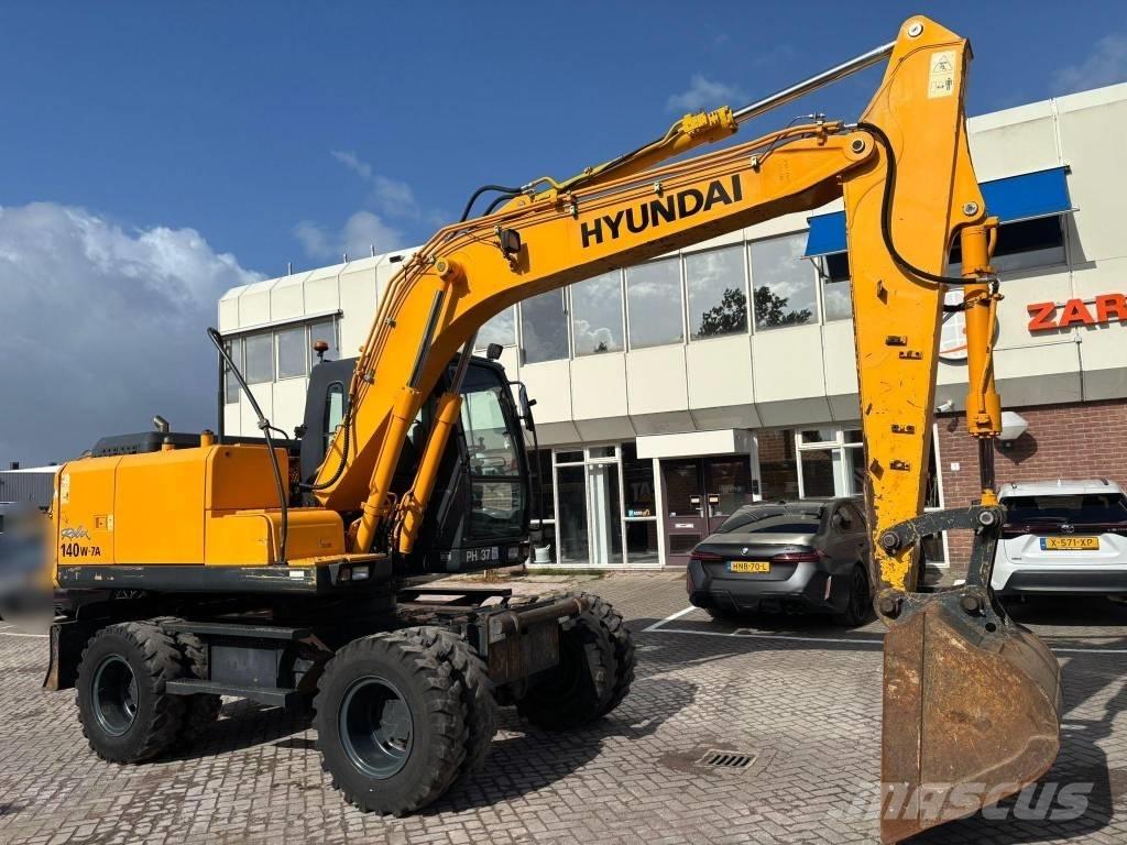 Hyundai 140W-7A Kolová rýpadla