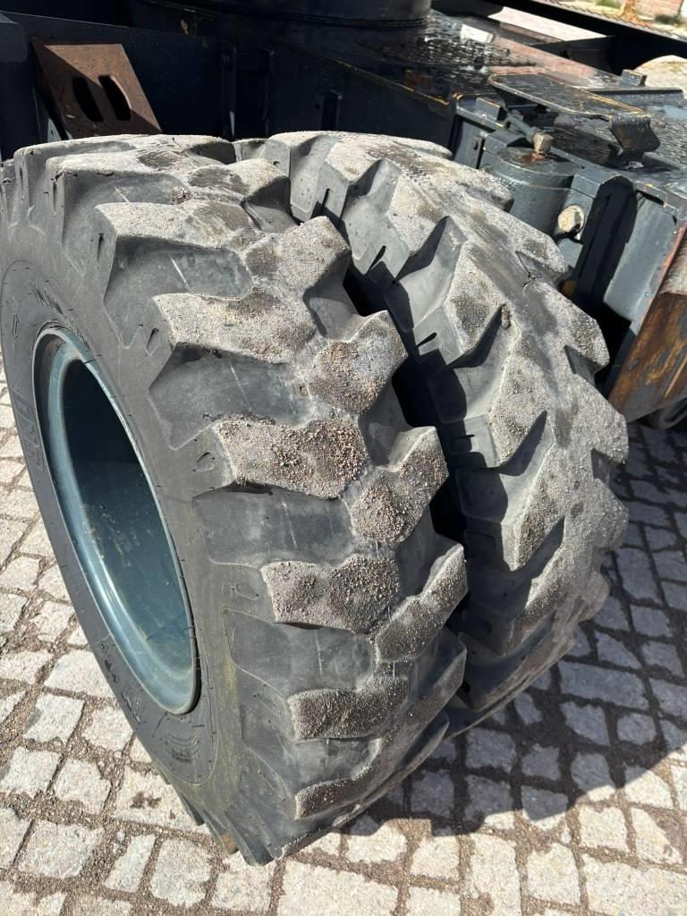 Hyundai 140W-7A Kolová rýpadla