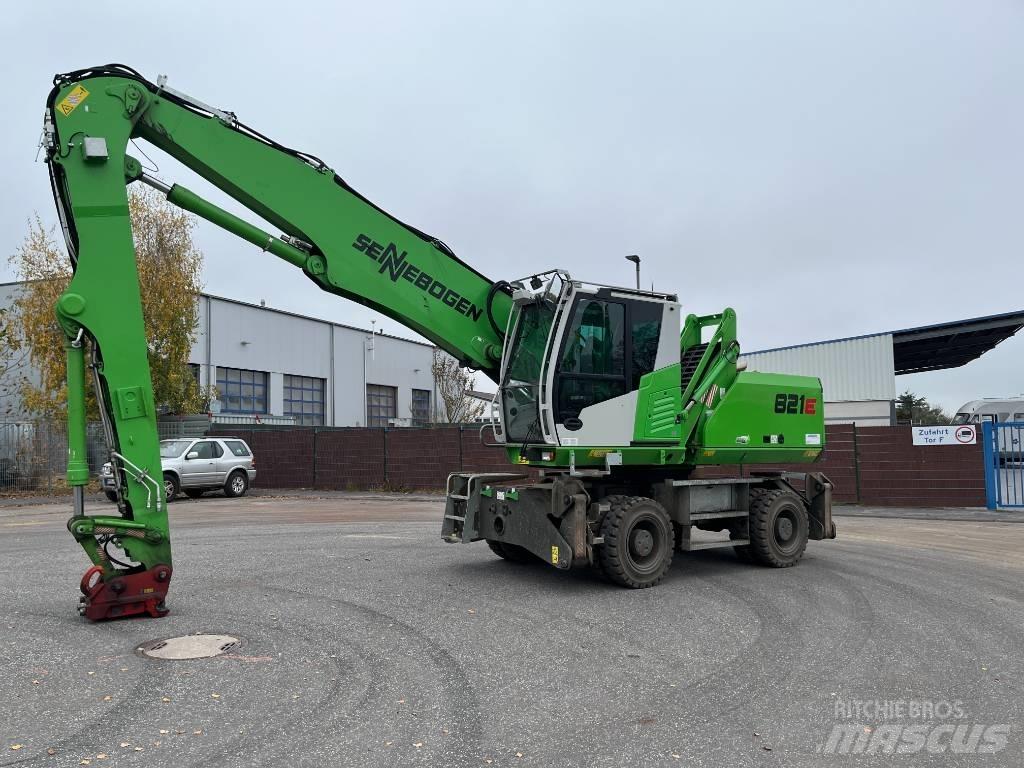 Sennebogen 821 Stroje pro manipulaci s odpadem