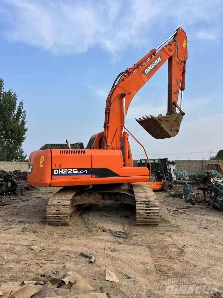 Doosan DH 225 LC-7 Pásová rýpadla