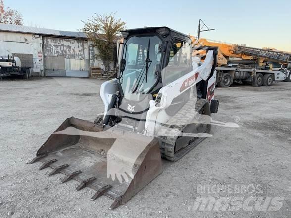 Bobcat T66 Smykem řízené nakladače