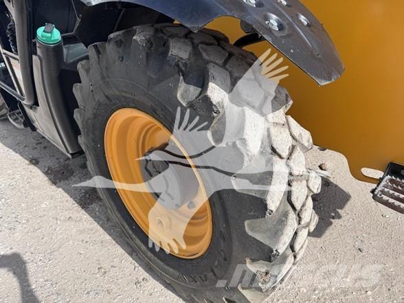 JCB 506-36 Teleskopické manipulátory