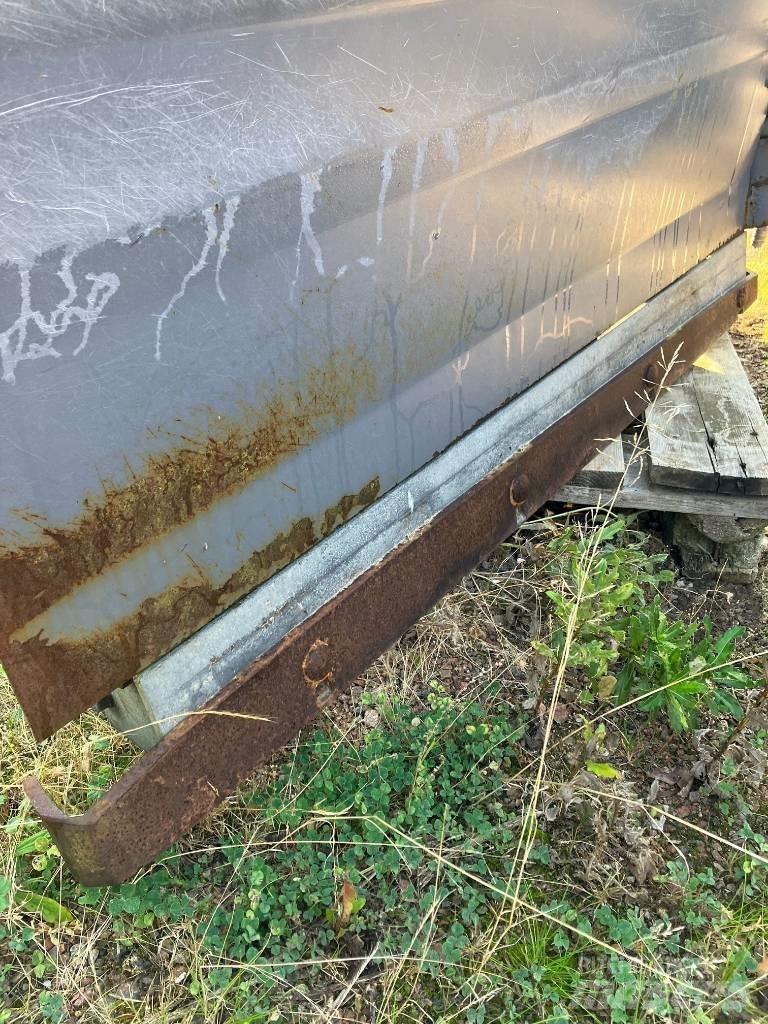 Siringe T2400 Příslušenství předního nakladače