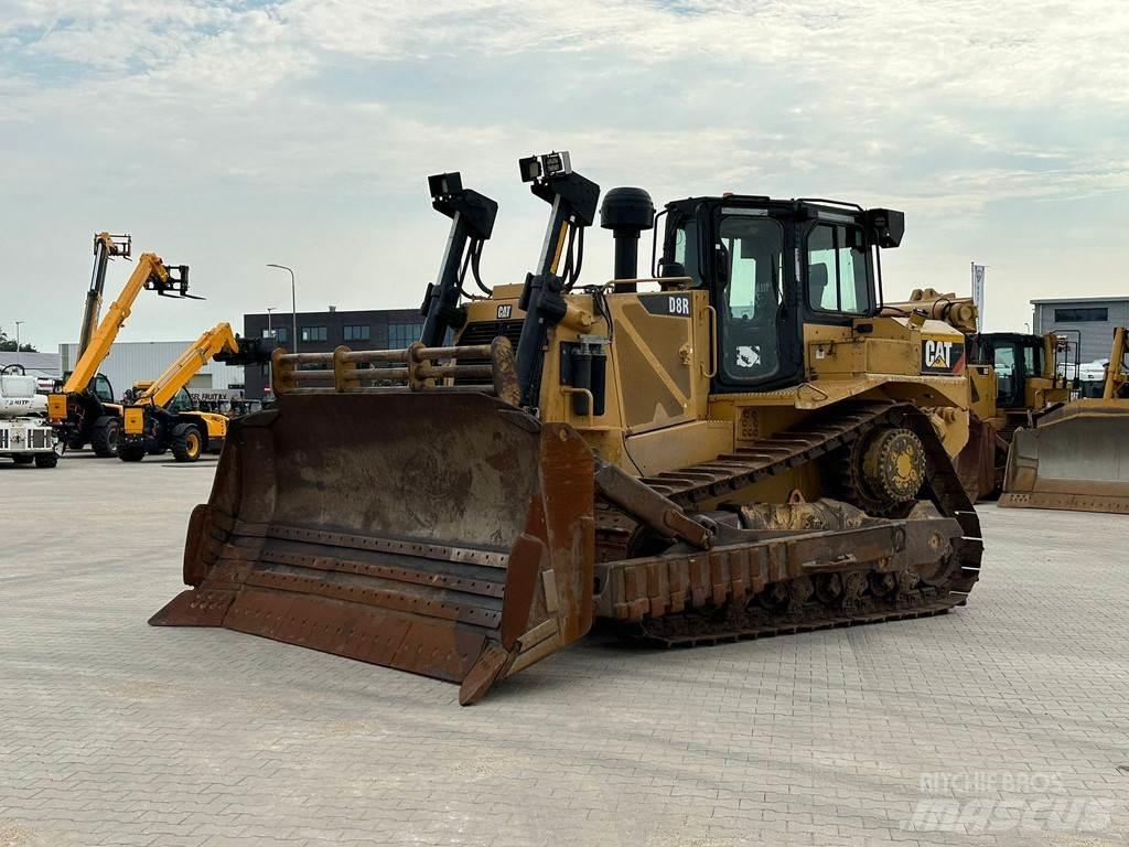CAT D8R Pásové dozery