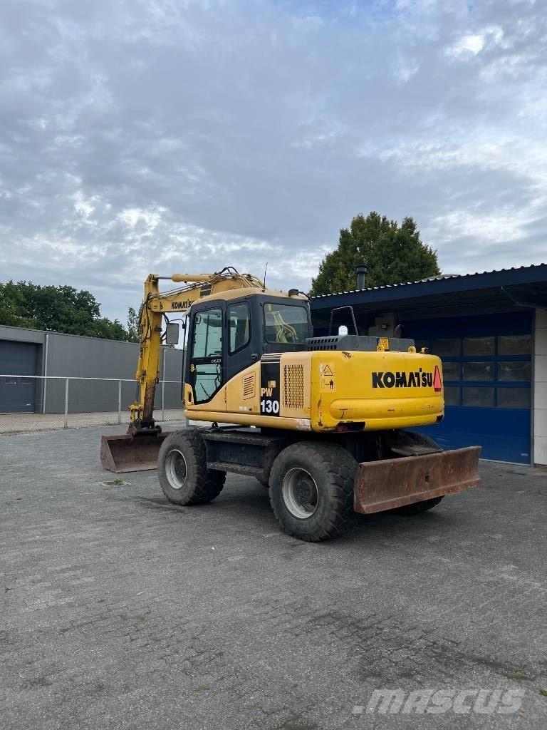 Komatsu PW 130-7K Kolová rýpadla