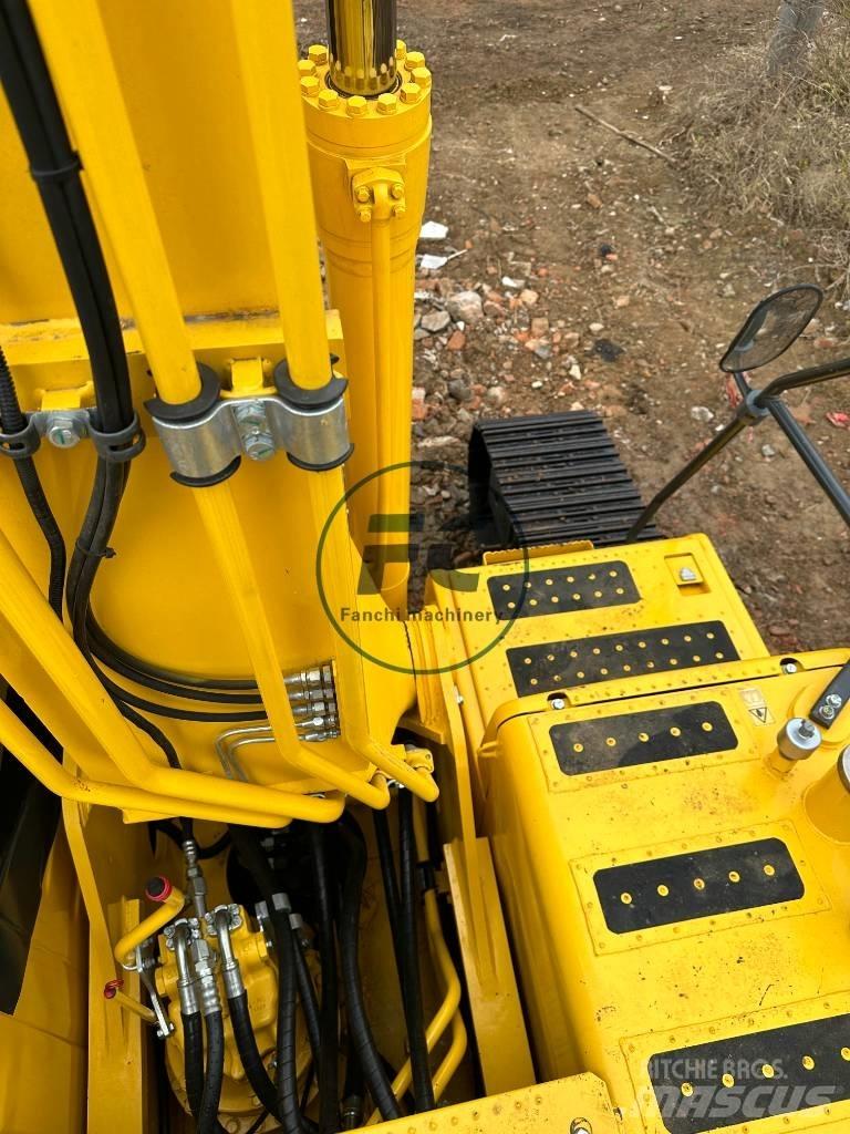 Komatsu PC 240-8 Pásová rýpadla