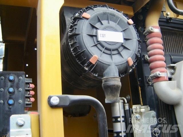 CAT 320 E Pásová rýpadla