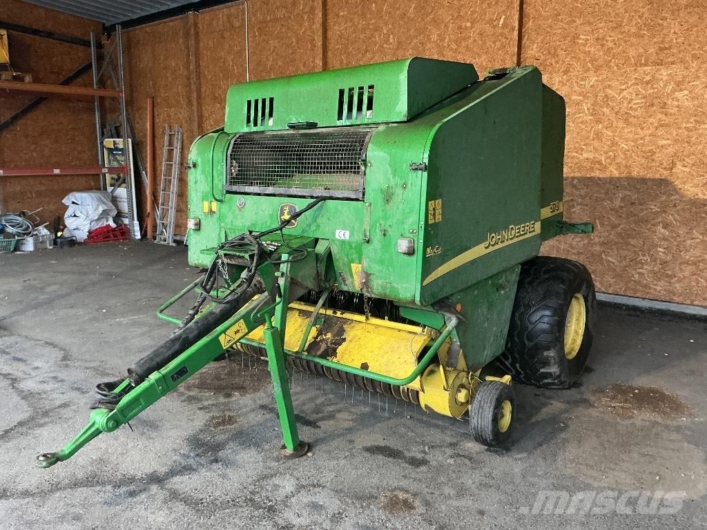 John Deere 578 Lis na válcové balíky