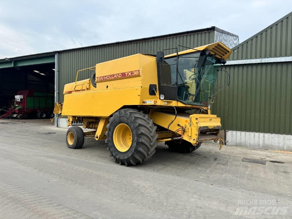 New Holland TX 36 Sklízecí mlátičky
