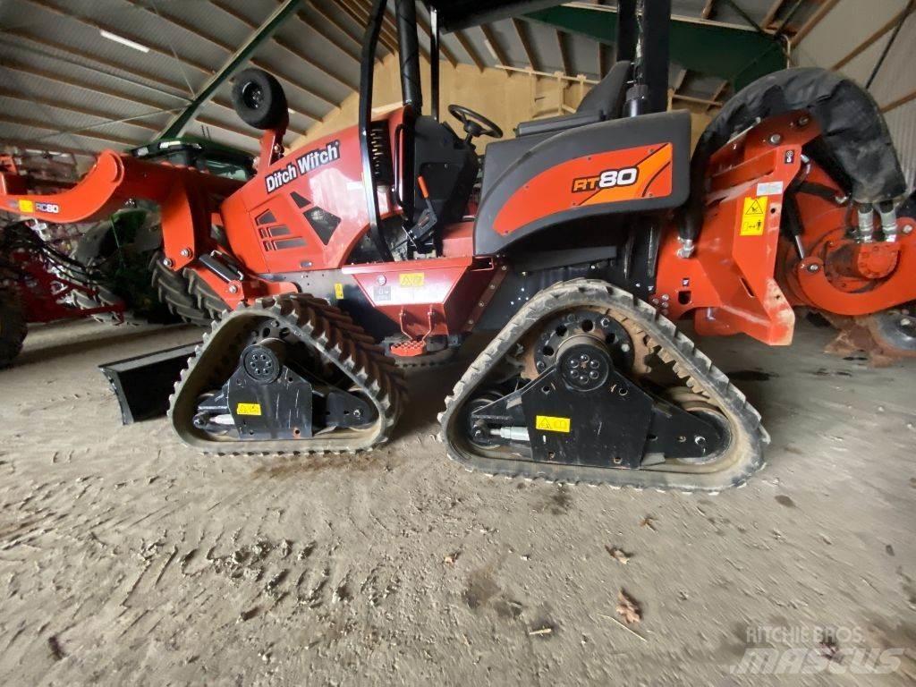 Ditch Witch RT 80 Speciální bagry
