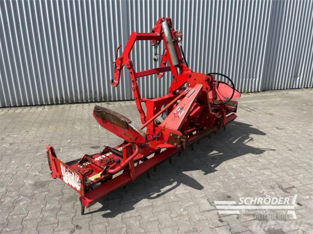 Lely 3,00 M Kombinované secí stroje