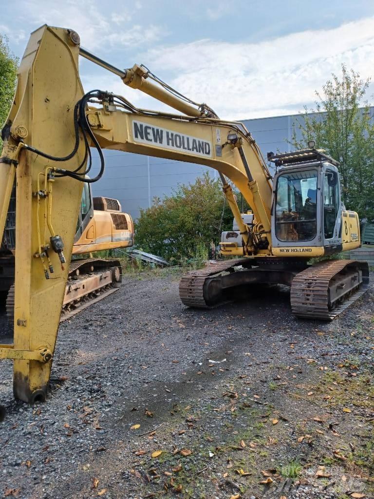 New Holland E 215 B Pásová rýpadla