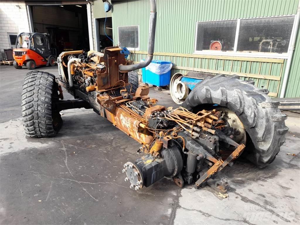 Valtra T 140 Traktory
