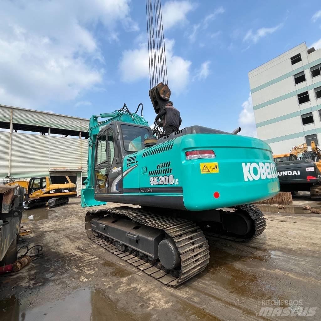 Kobelco SK200LC-8 Pásová rýpadla