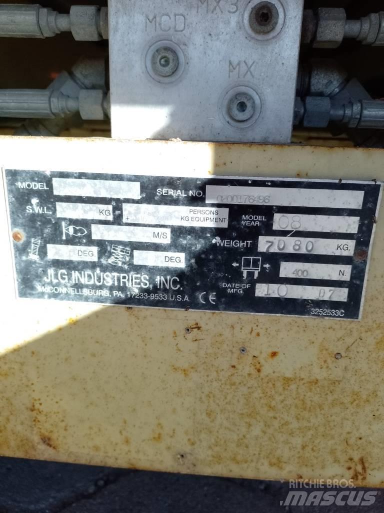 JLG 4394 RT Nůžková zvedací plošina