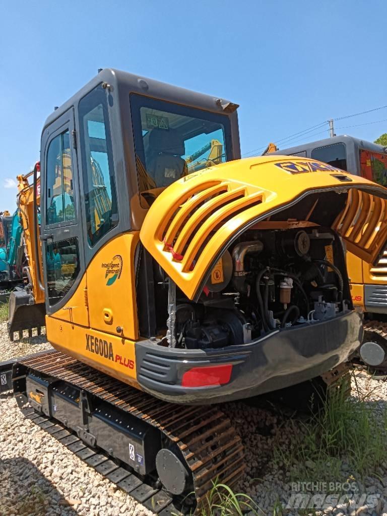 XCMG XE 60 DA Mini rýpadla < 7t