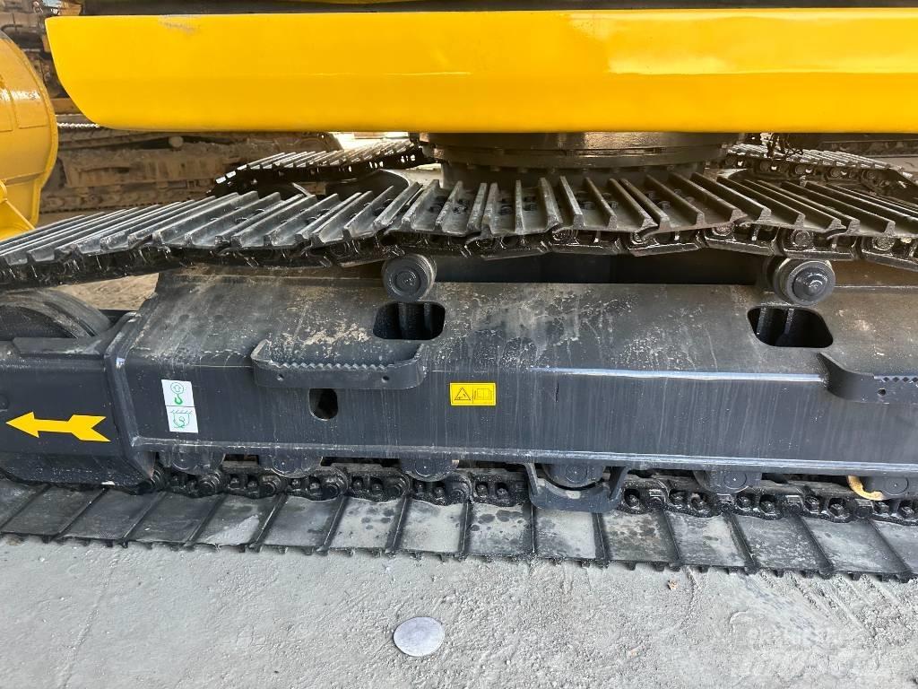 Komatsu PC 200-8 Midi rýpadla 7t - 12t