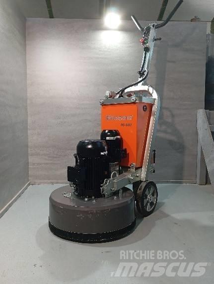 Husqvarna PG 680 Stroje na leštění betonu