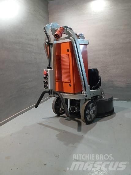 Husqvarna PG 680 Stroje na leštění betonu