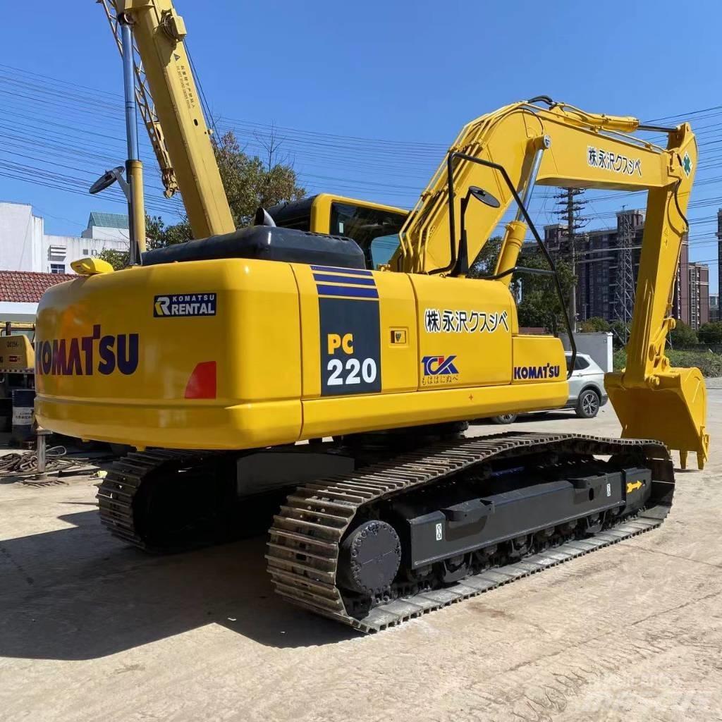 Komatsu PC 220 Pásová rýpadla