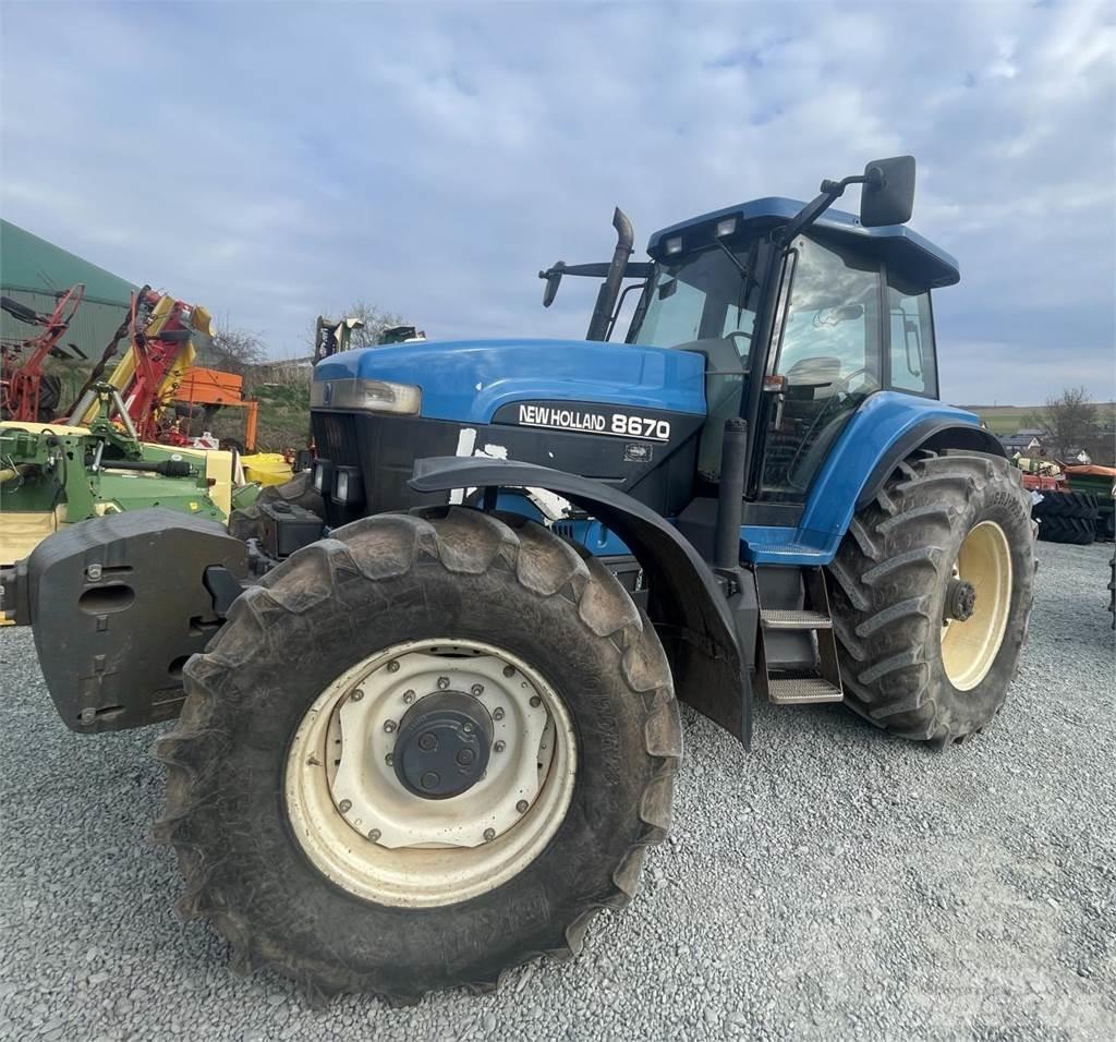 New Holland 8670 Traktory