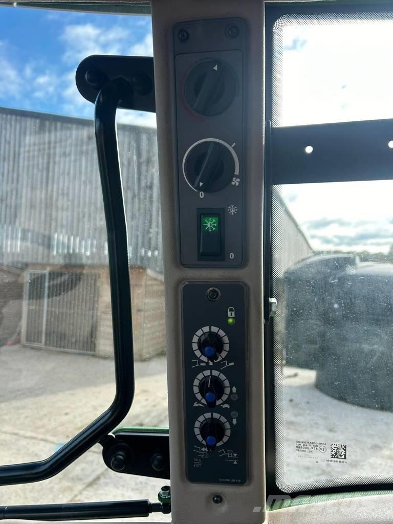 Fendt 211 Vario Traktory