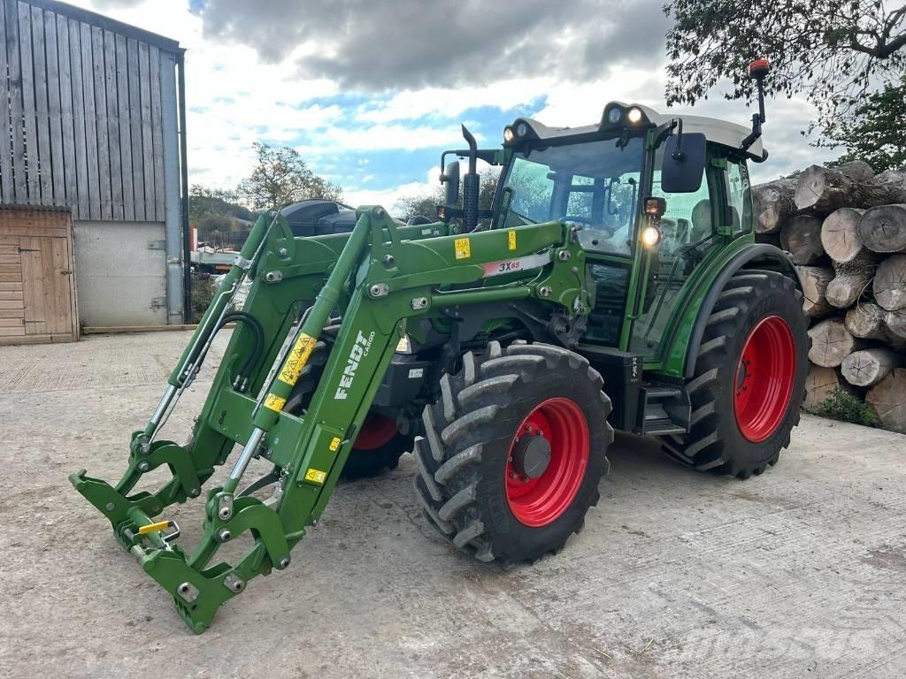 Fendt 211 Vario Traktory