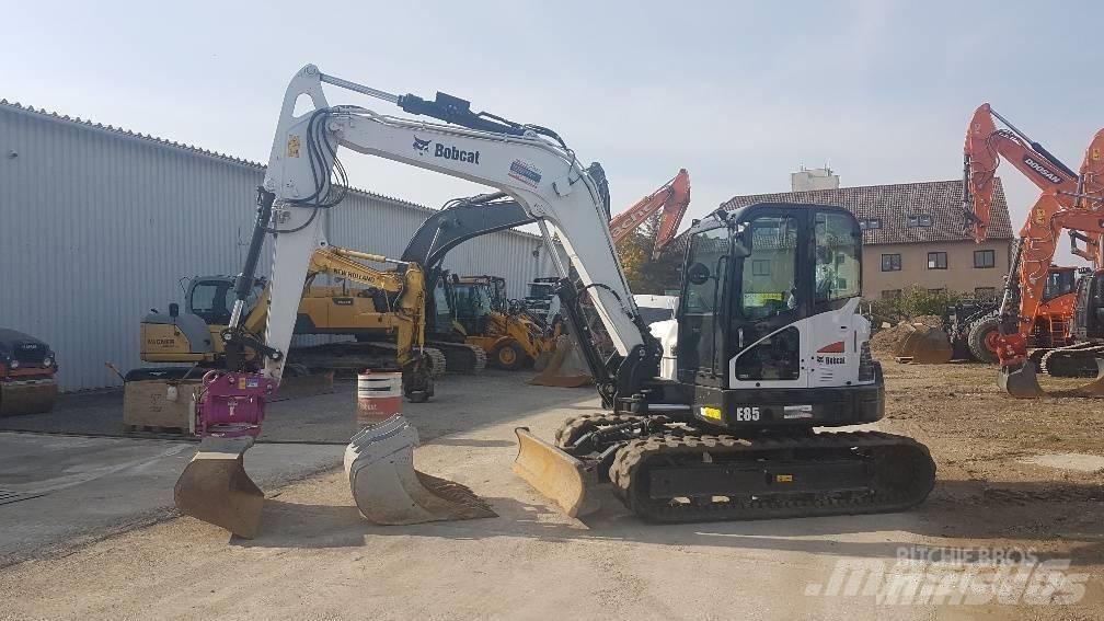 Bobcat E 85 Midi rýpadla 7t - 12t