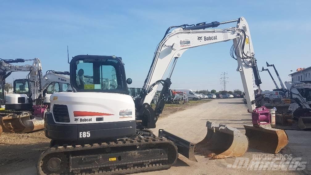 Bobcat E 85 Midi rýpadla 7t - 12t