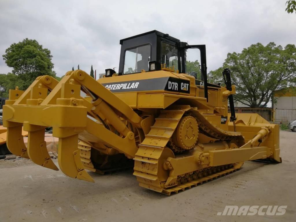 CAT D 7 R Pásové dozery